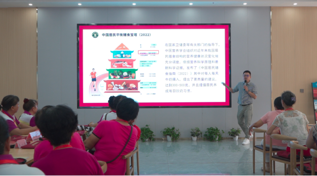 4688美高梅通明工厂 消费者参观4688美高梅牧场